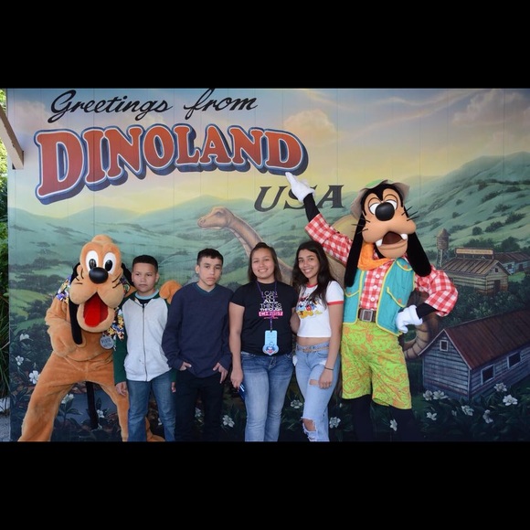 Meet your Posher, Crystal ✌🏻 - Picture 8 of 8